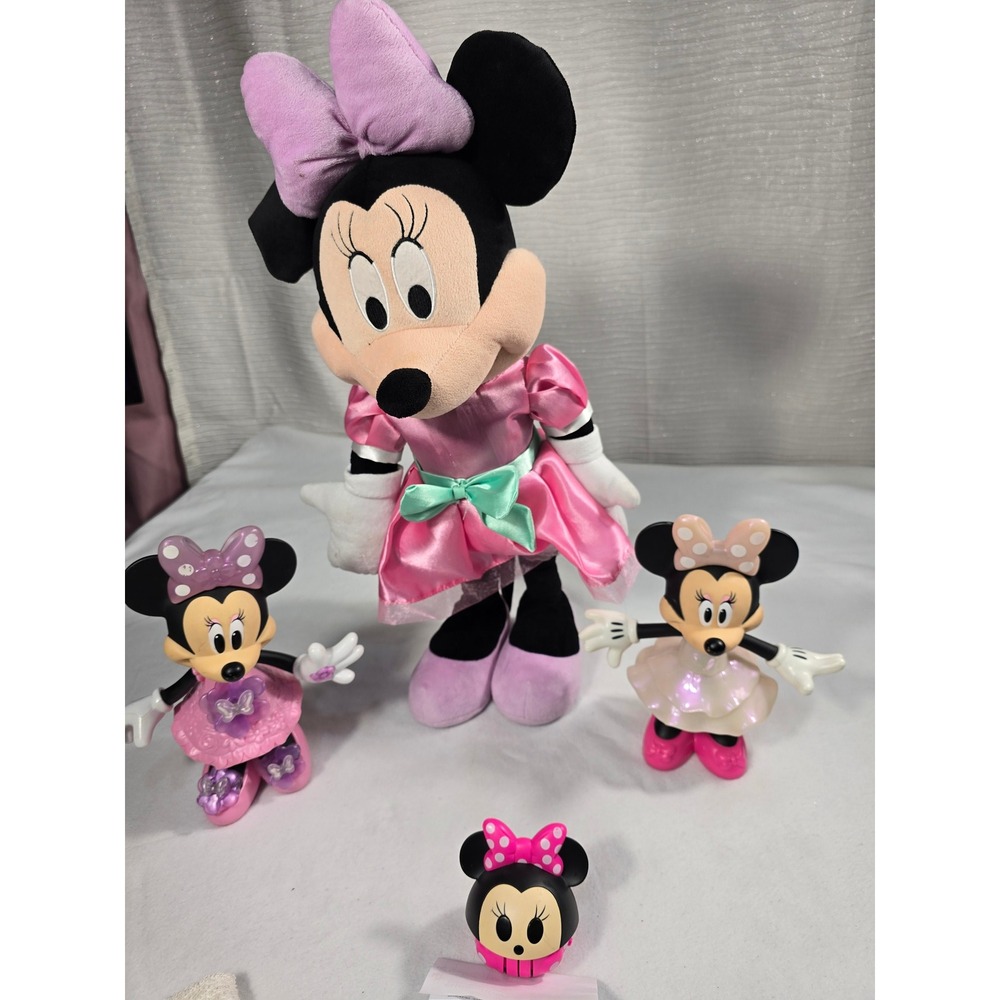 Disney Minnie Mouse Toy Lot Plush Doll and Poseable Figures Pink Purple Dress